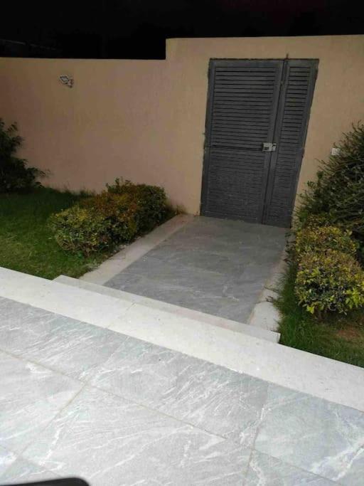 Villa Di Lusso In Tunisia *